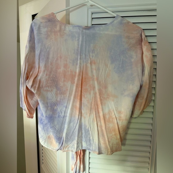 Women’s Tie Dye Crop V-Neck Top Blouse-SIZE SMALL-**LIKE NEW** - Picture 2 of 6